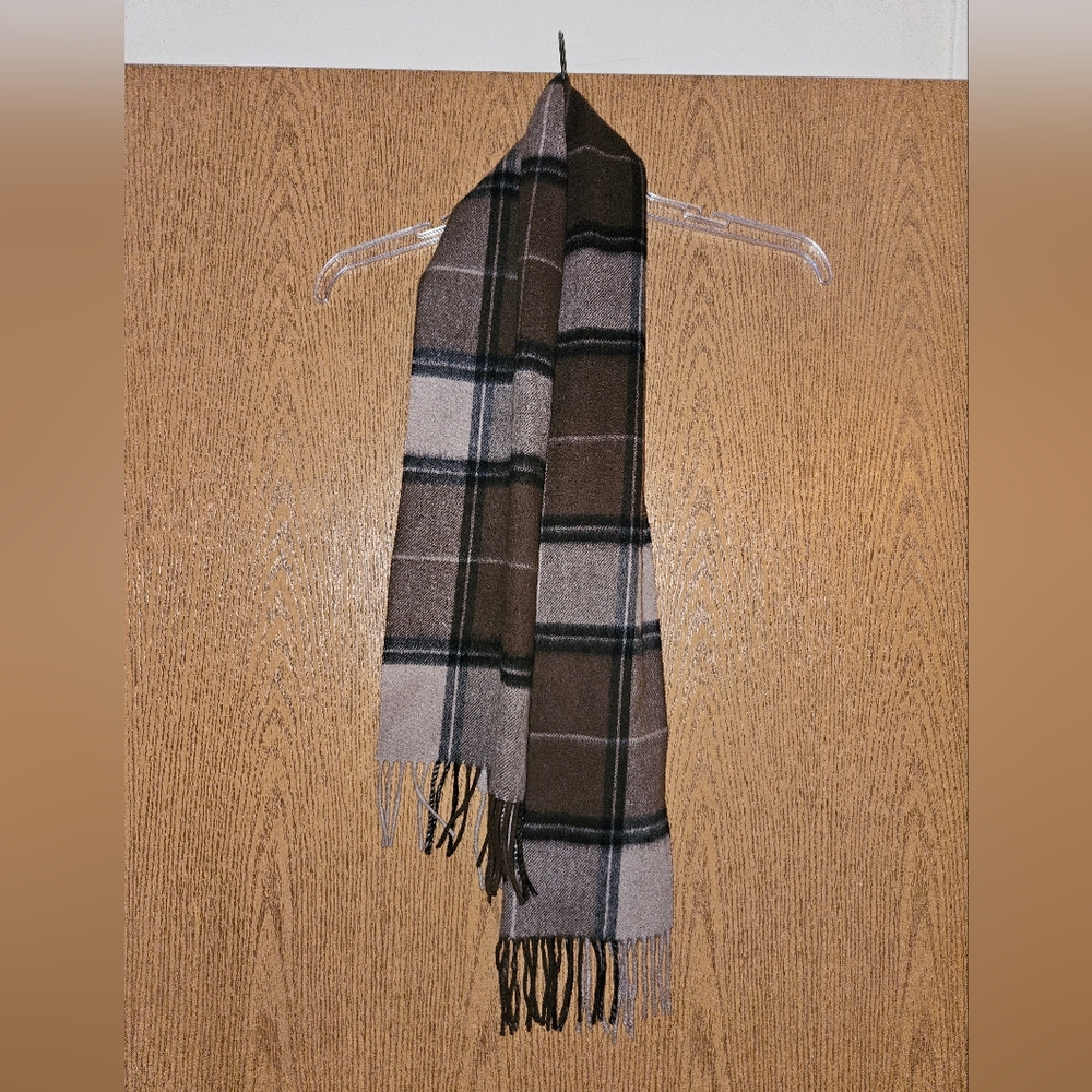 English Laundry scarf